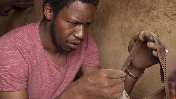 aucimetièredelapellicule-Thierno Souleymane Diallo-mois du doc 2023- alsace- cosmos strasbourg-le lieu documentaire